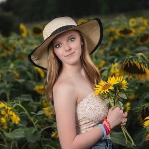 Meet your Posher, Andrea